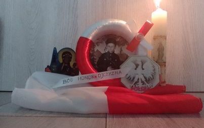 Zdjęcie do Akcja Zapal Świecę Niepodległości