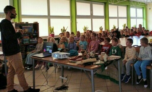 Zdjęcie do Spotkanie z podr&oacute;żnikiem w PSP w Pawłowie