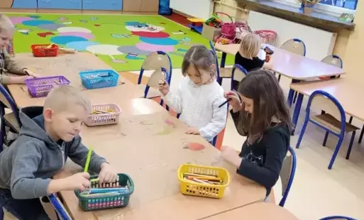 Zdjęcie do Zajęcia popołudniowe w przedszkolu w  Publicznej Szkole w Szerzawach