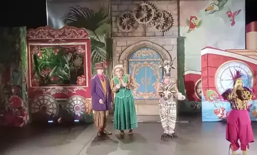 Zdjęcie do Wycieczka do teatru