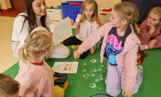 Zdjęcie do Tydzień Przeciwdziałania Przemocy R&oacute;wieśniczej i Budowania Dobrych Relacji