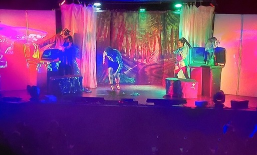 Zdjęcie do Wycieczka do teatru