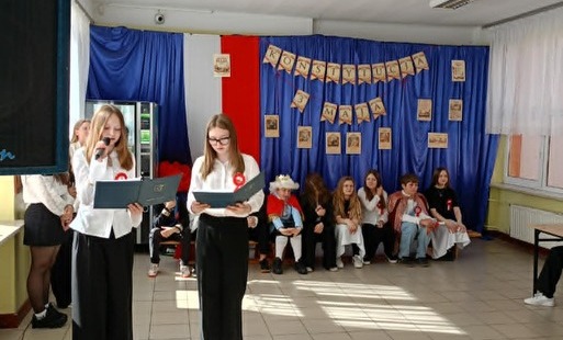 Zdjęcie do Wiwat Majowa Jutrzenko