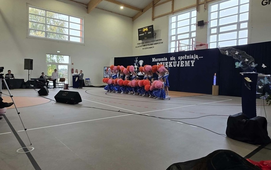 Otwarcie nowej hali sportowej w Szerzawach