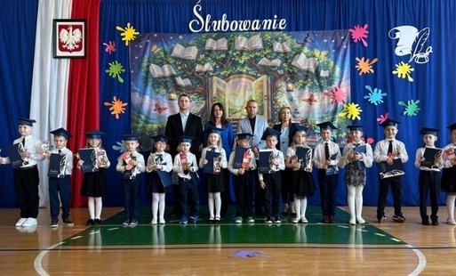 Zdjęcie do Ślubowanie klasy pierwszej