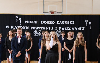 Zdjęcie do Niech dobro zagości w każdym powitaniu i pożegnaniu&hellip;