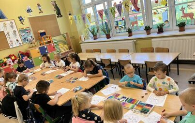 Zdjęcie do Międzynarodowy Dzień Kropki w grupie OB