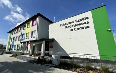 Zdjęcie do Uroczyste otwarcie rozbudowanego budynku Publicznej Szkoły Podstawowej w Łomnie