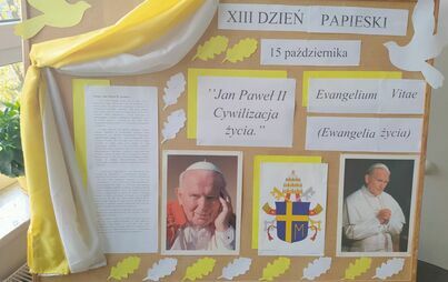 Zdjęcie do Dzień Papieski - PSP Łomno