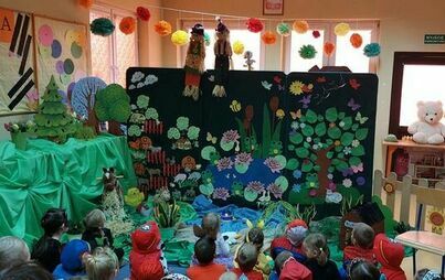Zdjęcie do MIĘDZYNARODOWY DZIEŃ POSTACI Z BAJEK W PRZEDSZKOLU W CHYBICAH