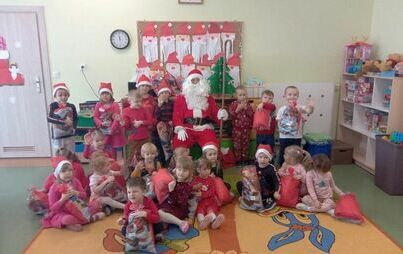 Zdjęcie do Wizyta św. Mikołaja w Punkcie Przedszkolnym w Godowie