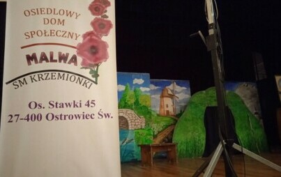 Zdjęcie do Wyjazd do teatru uczni&oacute;w klas I-III