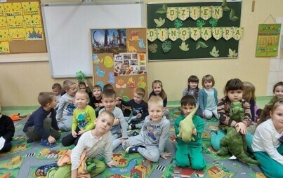 Zdjęcie do Dzień dinozaura w przedszkolu w Chybicach