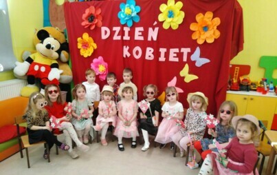 Zdjęcie do Dzień Kobiet w Przedszkolu w Radkowicach