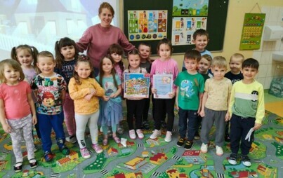 Zdjęcie do SUKCES PRZEDSZKOLAK&Oacute;W Z CHYBIC W GMINNYM KONKURSIE WOKALNYM  pt: &bdquo; W KOLORACH TĘCZY&rdquo;