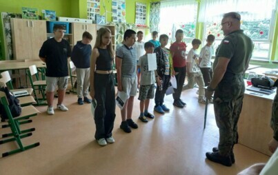 Zdjęcie do Edukacja z wojskiem w PSP Pawł&oacute;w
