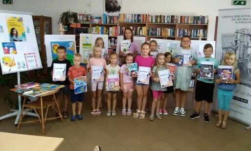 Zdjęcie do Nagrody za udział w konkursie &quot;PĘDZLEM PO LITERATURZE&quot;
