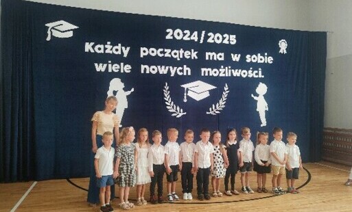 Zdjęcie do Rozpoczęcie roku szkolnego w oddziałach przedszkolnych w PSP w Łomnie