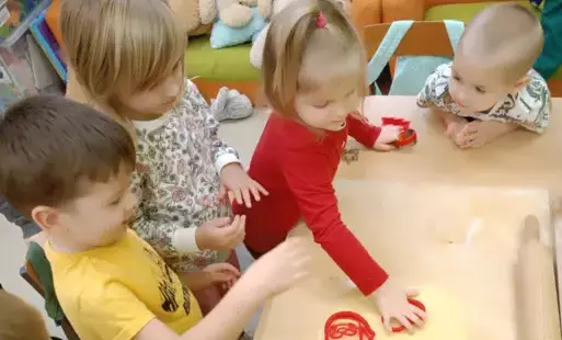Zdjęcie do Pieczenie ciasteczek w Przedszkolu w Radkowicach