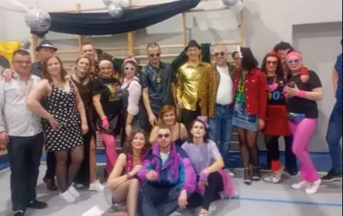 Zdjęcie do Zabawa choinkowo- ostatkowa w klimacie lat 90