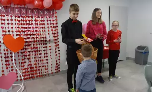 Zdjęcie do Walentynki w Świetlicy Szkolnej W PSP w Łomnie
