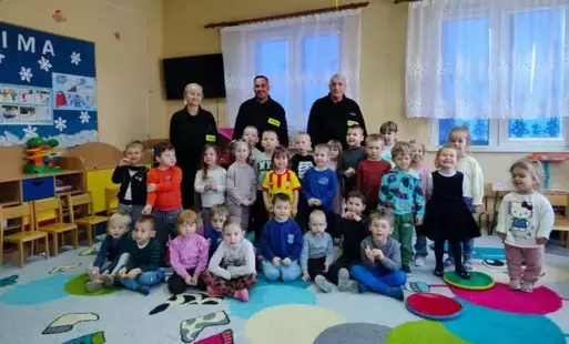 Zdjęcie do Spotkanie ze strażakami z Ochotniczej Straży Pożarnej w Nieczulicach