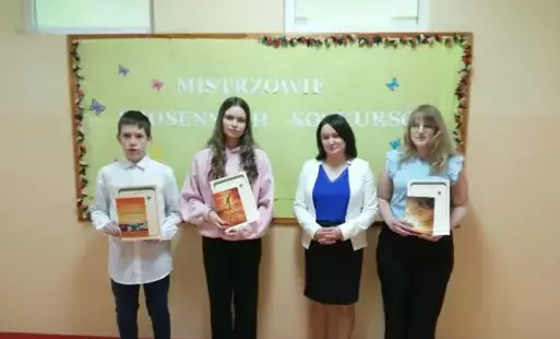 Zdjęcie do Szkolny Konkurs Ortograficzny w Chybicach