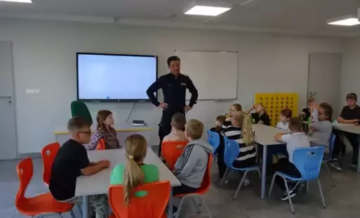 Zdjęcie do Spotkanie uczni&oacute;w PSP w Łomnie dotyczącego bezpieczeństwa w sieci