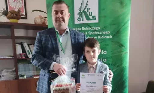 Zdjęcie do Sukces ucznia z naszej szkoły w og&oacute;lnopolskim konkursie plastycznym &bdquo;Wioski bez troski&rdquo;