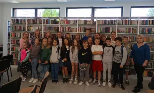 Zdjęcie do Wizyta nmłodych czytelnik&oacute;w
