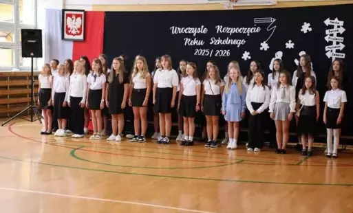Zdjęcie do 1 września w Publicznej Szkole Podstawowej im. Feliksa Szczęsnego Karnickiego w Chybicach