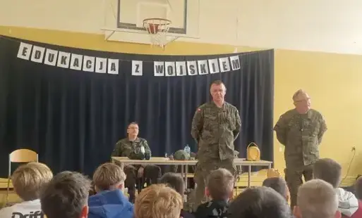 Zdjęcie do PSP Chybice- Edukacja z wojskiem