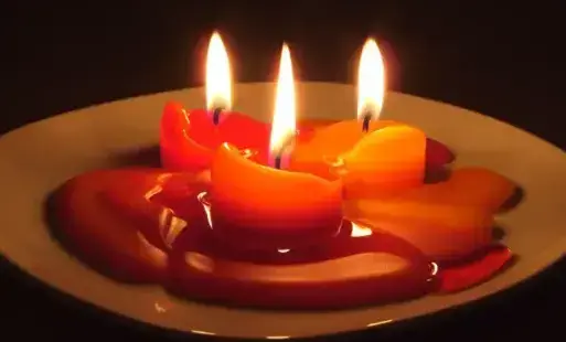 Zdjęcie do Magia wr&oacute;żb i przepowiedni, czyli andrzejki w naszej szkole