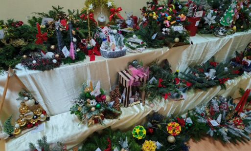 Zdjęcie do PSP Chybice- Konkurs na stroiki bożonarodzeniowe i kiermasz charytatywny
