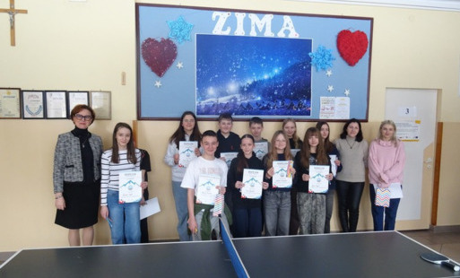 Zdjęcie do W złotej dziesiątce konkursu "Everest" - sukces uczni&oacute;w PSP w Godowie