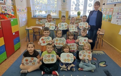 Zdjęcie do Tłusty Czwartek u przedszkolak&oacute;w z Publicznej Szkoły Podstawowej w Łomnie