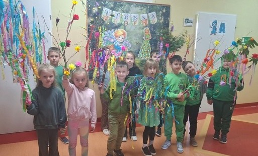 Zdjęcie do PSP Chybice- Powitanie wiosny w klasach I-III