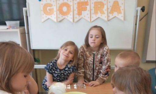 Zdjęcie do DZIEŃ GOFRA W PRZEDSZKOLU