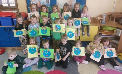 Zdjęcie do Dbamy o naszą planetę &ndash; Dzień Ziemi w przedszkolu w Chybicach