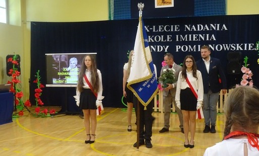 Zdjęcie do &bdquo;Jej wartości wciąż są naszym drogowskazem&rdquo;. XX-lecie nadania szkole imienia Wandy Pomianowskiej