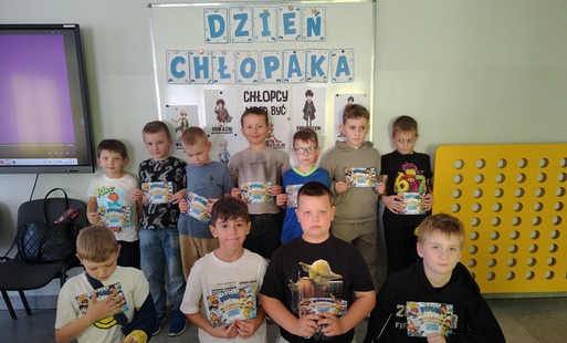 Zdjęcie do Super Chłopaki w naszej świetlicy! - PSP Łomno
